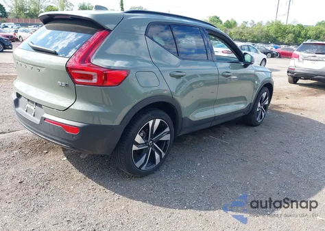 2024 Volvo Xc40 B5 Ultimate Dark Theme из США, поврежденный, VIN YV4L12UM0R2310523